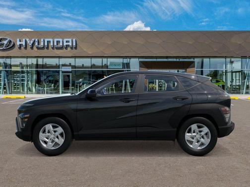 Abyss Black Pearl 2026 Hyundai KONA SE