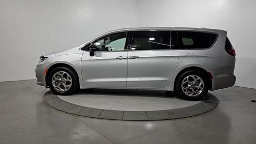 Silver Mist Clearcoat 2024 Chrysler Pacifica Limited