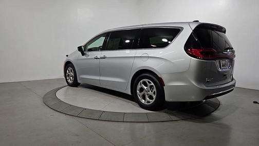 Silver Mist Clearcoat 2024 Chrysler Pacifica Limited