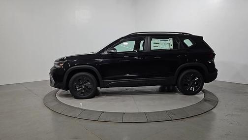 Deep Black 2026 Volkswagen Taos 1.5T S