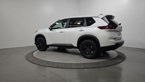 Pearl 2026 Nissan Rogue SV