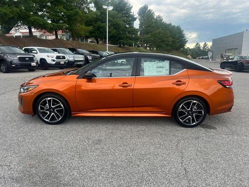 2025 Nissan Sentra SR