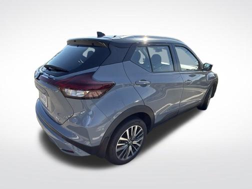 Boulder Gray Pearl 2021 Nissan Kicks SV
