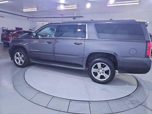 2017 Chevrolet Suburban LT