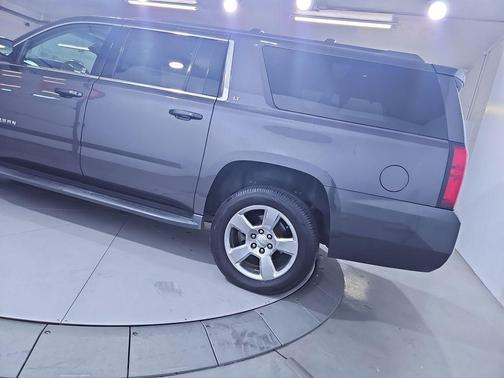 2017 Chevrolet Suburban LT