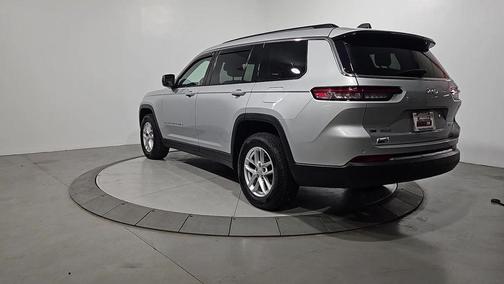 2021 Jeep Grand Cherokee L Laredo