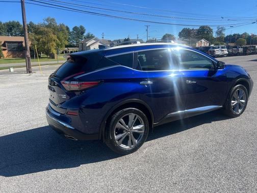 2023 Nissan Murano Platinum