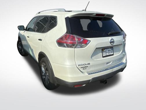 Pearl White 2015 Nissan Rogue SL