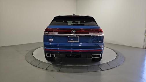 2025 Volkswagen Atlas Cross Sport 2.0T SEL Premium R-Line