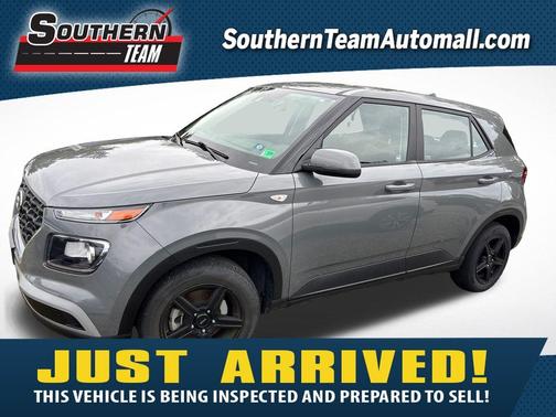 2020 Hyundai VENUE SE