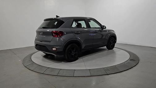 2020 Hyundai VENUE SE