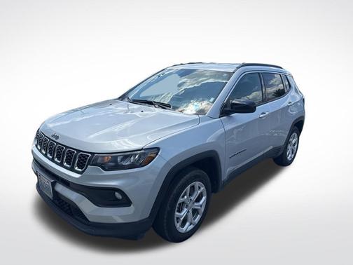 Silver Zynith 2024 Jeep Compass Latitude