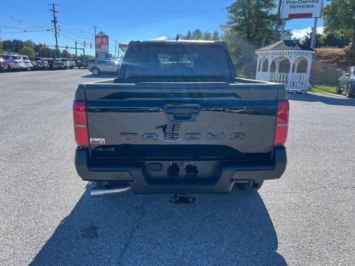 2025 Toyota Tacoma SR