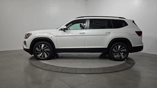 Opal White Pearl 2026 Volkswagen Atlas 2.0T SE W/TECHNOLOGY