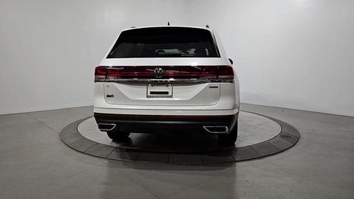 Opal White Pearl 2026 Volkswagen Atlas 2.0T SE