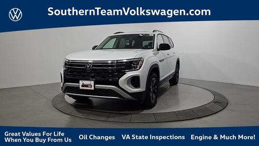 Opal White Pearl 2026 Volkswagen Atlas 2.0T Peak Edition
