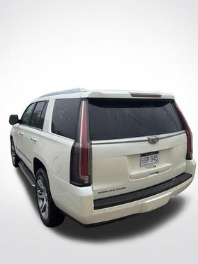 White Diamond Clearcoat 2015 Cadillac Escalade Luxury