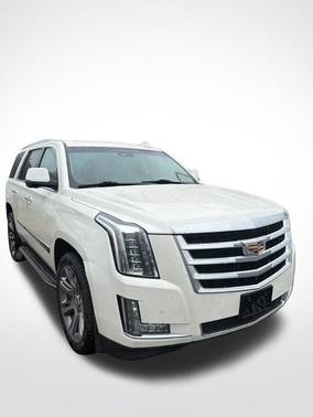 White Diamond Clearcoat 2015 Cadillac Escalade Luxury