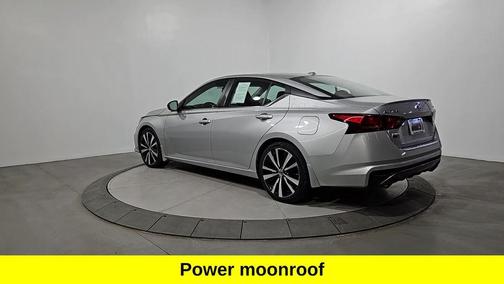 2021 Nissan Altima 2.0 SR