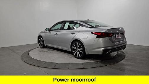 2021 Nissan Altima 2.0 SR