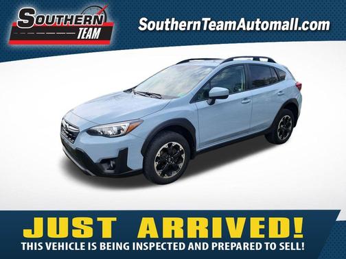 Cool-Gray Khaki 2022 Subaru Crosstrek Premium
