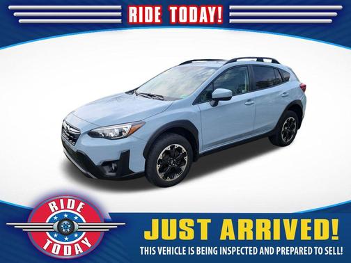 Cool-Gray Khaki 2022 Subaru Crosstrek Premium