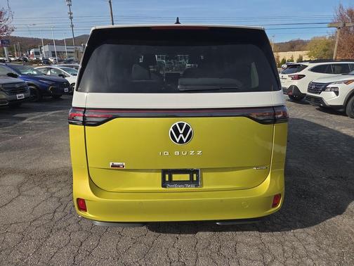 2025 Volkswagen ID. Buzz Pro S Plus