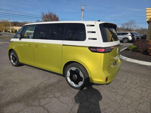 2025 Volkswagen ID. Buzz Pro S Plus