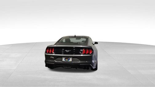 2021 Ford Mustang EcoBoost
