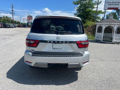 2024 Nissan Armada SL