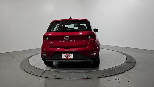 2021 Hyundai VENUE SE