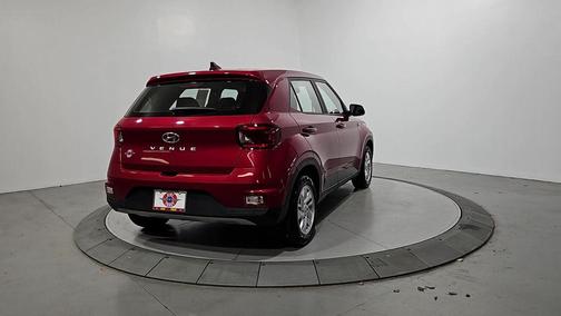 2021 Hyundai VENUE SE