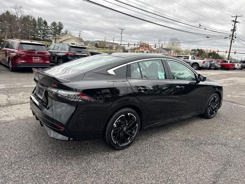 Super Black 2026 Nissan Sentra SR