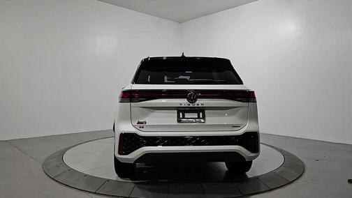 2025 Volkswagen Tiguan 2.0T SE R-Line Black