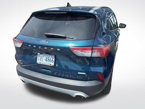 Dark Persian Green Metallic 2020 Ford Escape SE