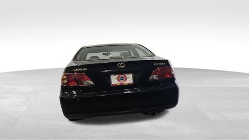 2004 Lexus ES 330