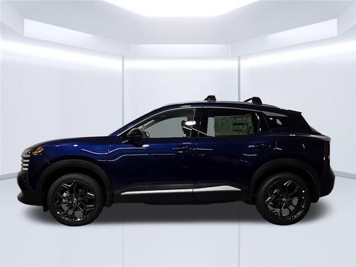 Deep Blue Pearl 2026 Nissan Kicks SR