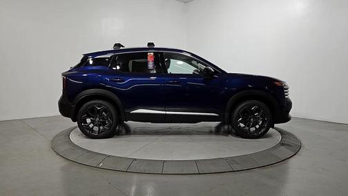 Deep Blue Pearl 2026 Nissan Kicks SR