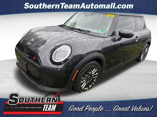2025 MINI Hardtop ICONIC