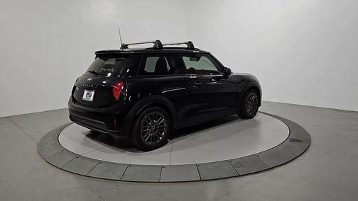 2025 MINI Hardtop ICONIC