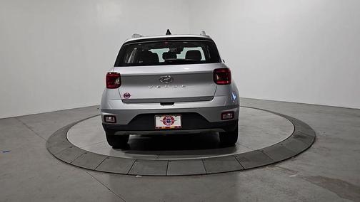 2022 Hyundai VENUE SEL