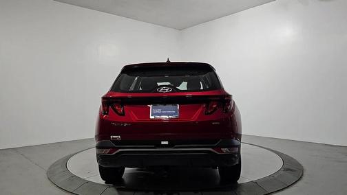 Red 2024 Hyundai TUCSON SE