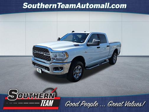 Bright White Clearcoat 2024 RAM 2500 Big Horn
