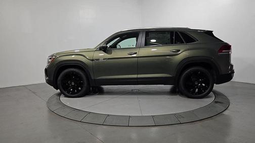 2026 Volkswagen Atlas Cross Sport 2.0T SE