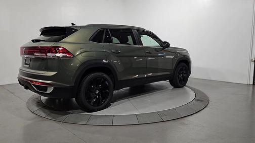 2026 Volkswagen Atlas Cross Sport 2.0T SE