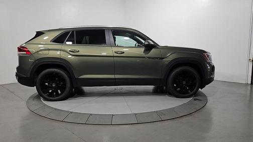 2026 Volkswagen Atlas Cross Sport 2.0T SE