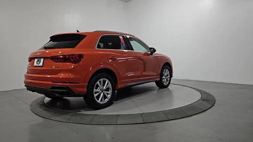 Pulse Orange 2024 Audi Q3 Premium Plus