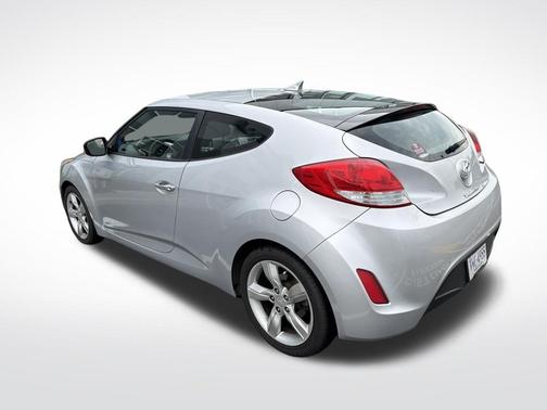 Ironman Silver Metallic 2015 Hyundai Veloster Base