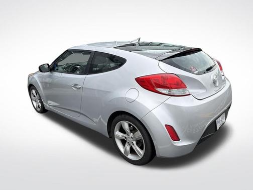 Ironman Silver Metallic 2015 Hyundai Veloster Base