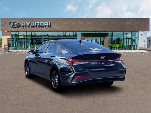 Black 2026 Hyundai ELANTRA SEL Sport